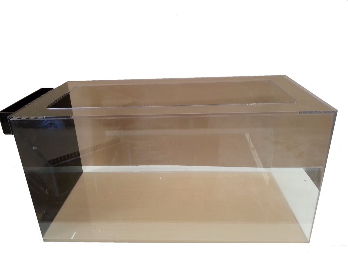 REF# T108 - Penninsula Style Display Tank, photo 2