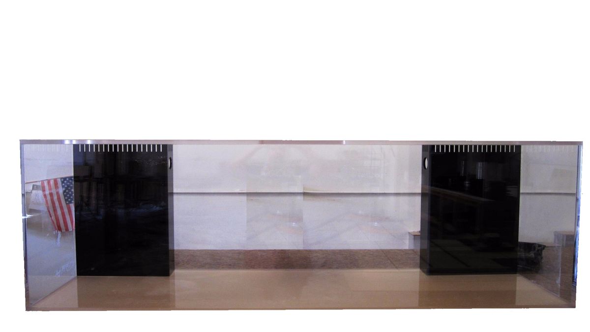 REF# T120 - Show Tank w/ Center Brace