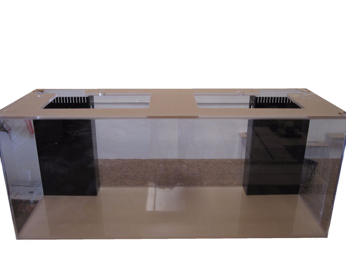 REF# T120 - Show Tank w/ Center Brace, photo 2
