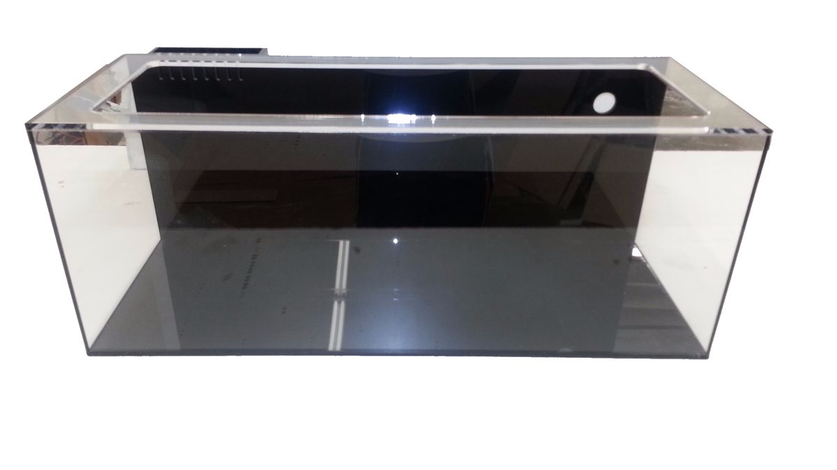REF# T123 - Display Tank w/ Eurobrace